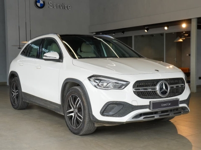Mercedes Benz GLA Class  (2021)