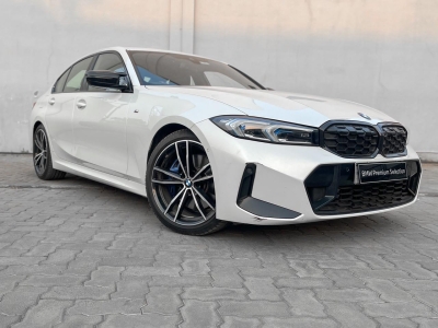 BMW 3 Series  (2023)