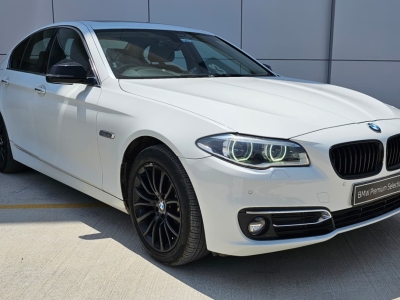 BMW 5 Series  (2016)