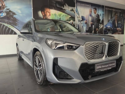 BMW iX1  (2026)