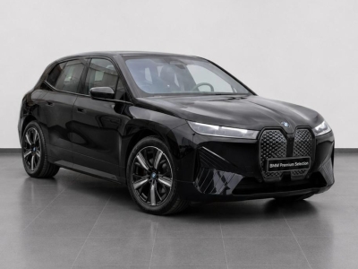 BMW iX  (2023)