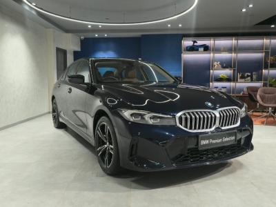 BMW 3 Series  (2023)