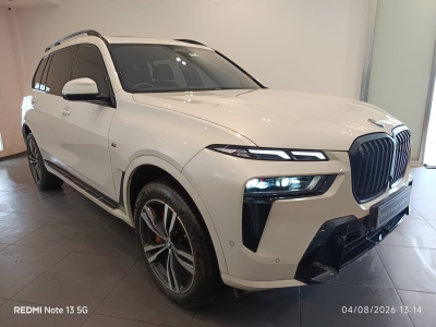 BMW X7  (2025)