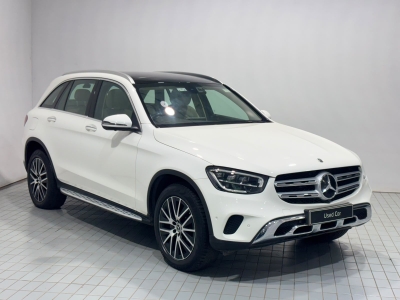 Mercedes Benz GLC  (2022)