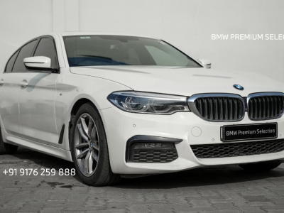 BMW 5 Series  (2021)