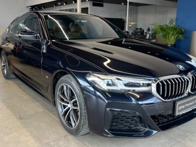 BMW 5 Series  (2023)