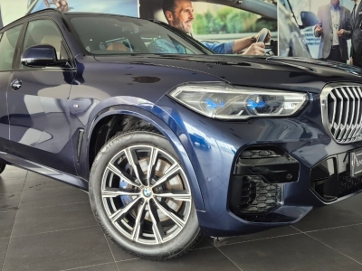 BMW X5  (2022)