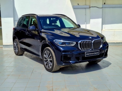 BMW X5  (2022)