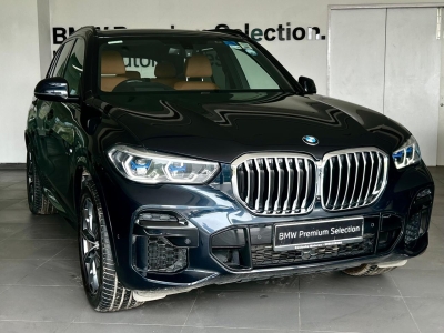 BMW X5  (2022)