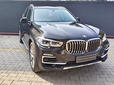 BMW X5  (2021)