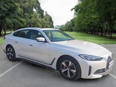 BMW i4  (2022)