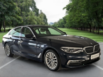 BMW 5 Series  (2018)