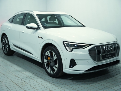 Audi e-tron Sportback  (2021)