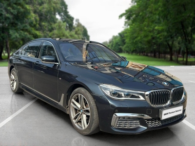 BMW 7 Series  (2017)