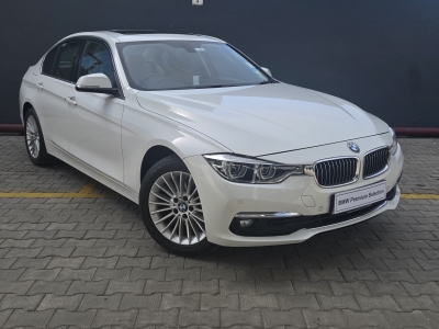 BMW 3 Series  (2019)