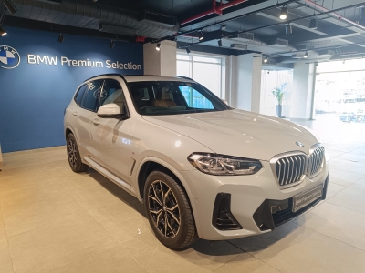 BMW X3  (2023)