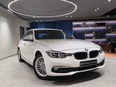BMW 3 Series  (2016)