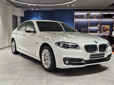 BMW 5 Series  (2016)