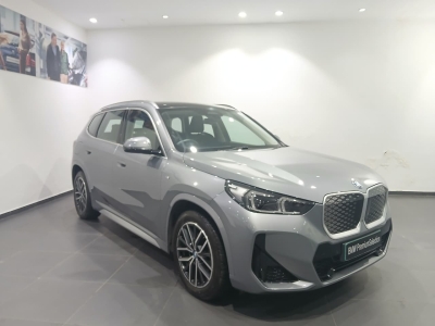 BMW iX1  (2024)