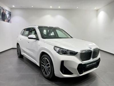 BMW iX1  (2024)