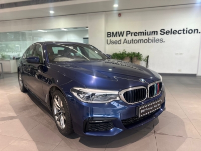 BMW 5 Series  (2019)