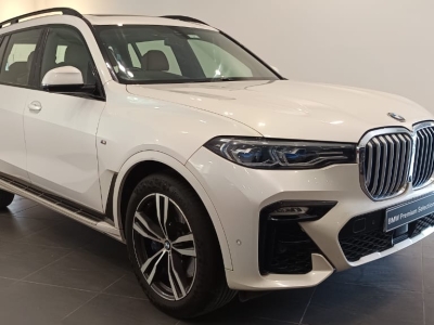 BMW X7  (2021) BMW X7  (2021)