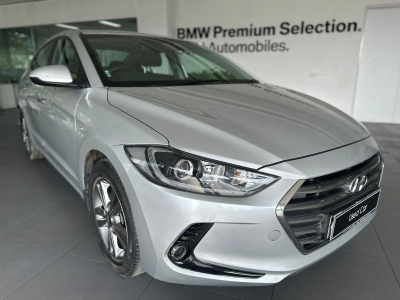 Hyundai Elantra  (2018)