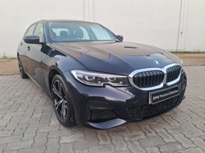 BMW 3 Series  (2022)