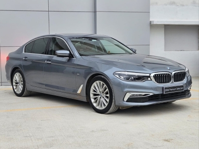 BMW 5 Series  (2018)