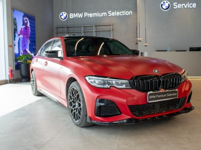 BMW 3 Series  (2021)