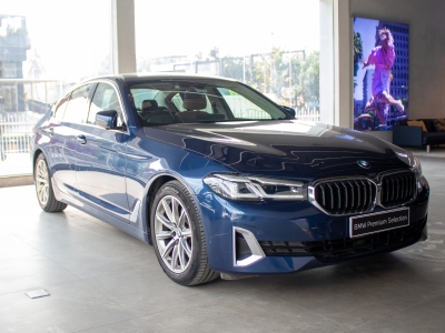 BMW 5 Series  (2021)