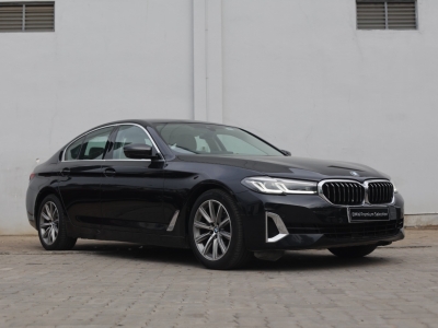 BMW 5 Series  (2022)