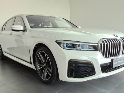 BMW 7 Series  (2022)