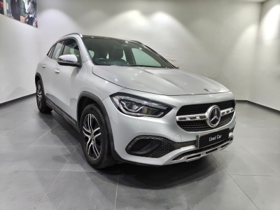 Mercedes Benz GLA Class  (2021)
