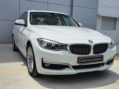 BMW 3 Series  (2015)