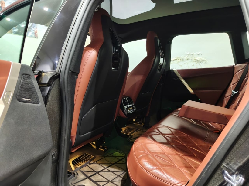 BMW iX xDrive40