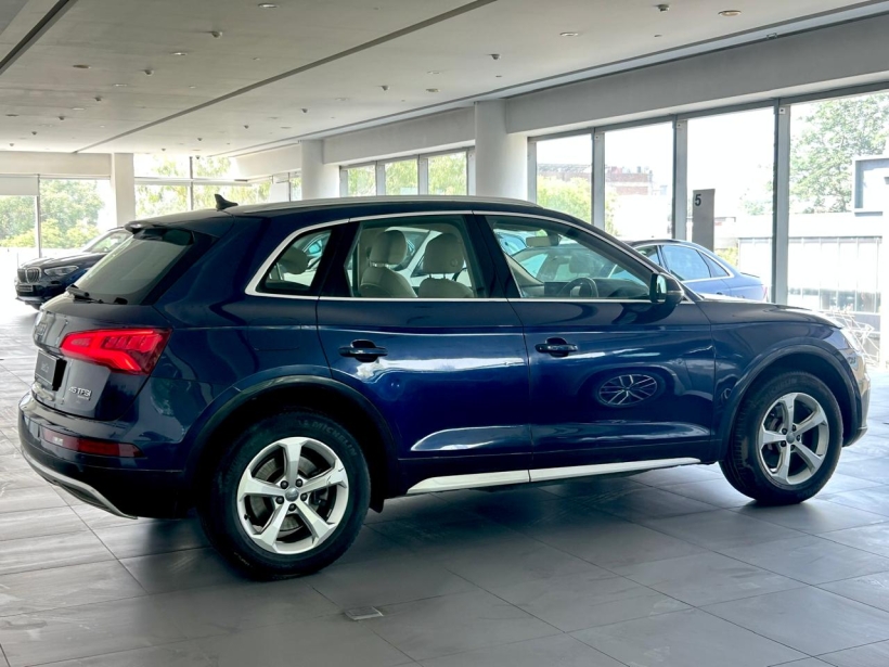 Audi Q5 45 TFSI Technology