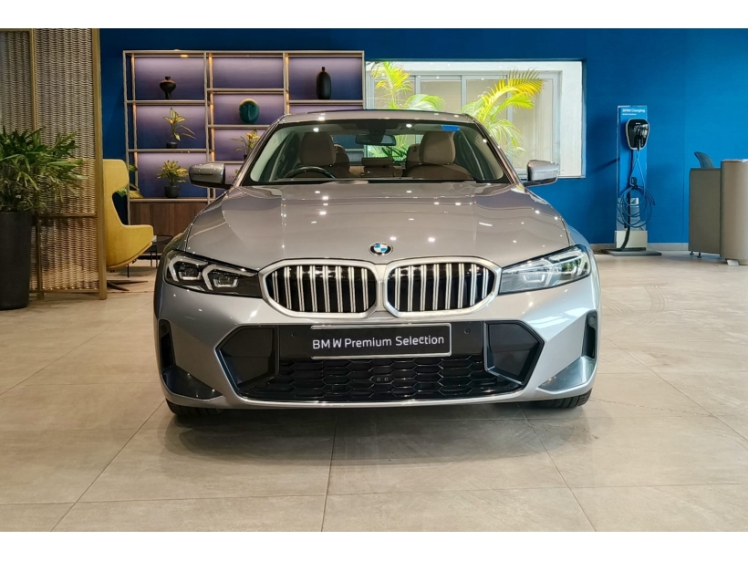BMW 3 Series Gran Limousine 330Li M Sport