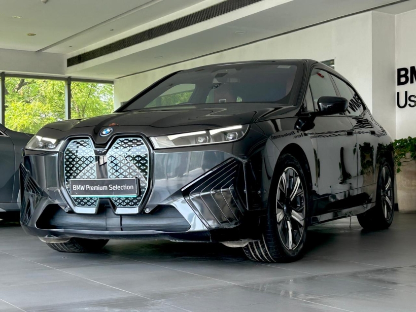BMW iX xDrive40