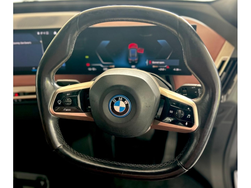 BMW iX xDrive40