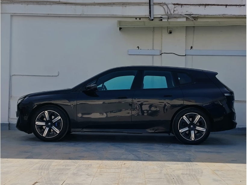 BMW iX xDrive40