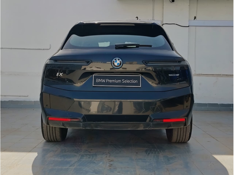 BMW iX xDrive40