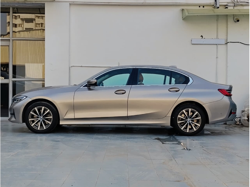 BMW 3 Series Gran Limousine 330Li Luxury Line
