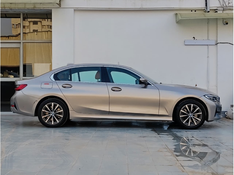 BMW 3 Series Gran Limousine 330Li Luxury Line