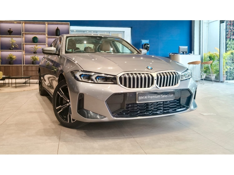 BMW 3 Series Gran Limousine 330Li M Sport