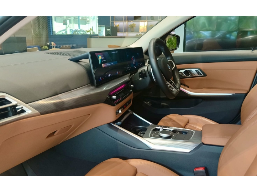 BMW 3 Series Gran Limousine 330Li M Sport
