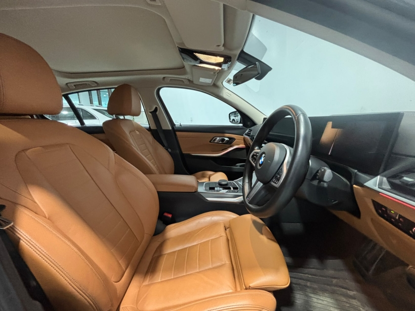 BMW 3 Series Gran Limousine 330Li M Sport First Edition