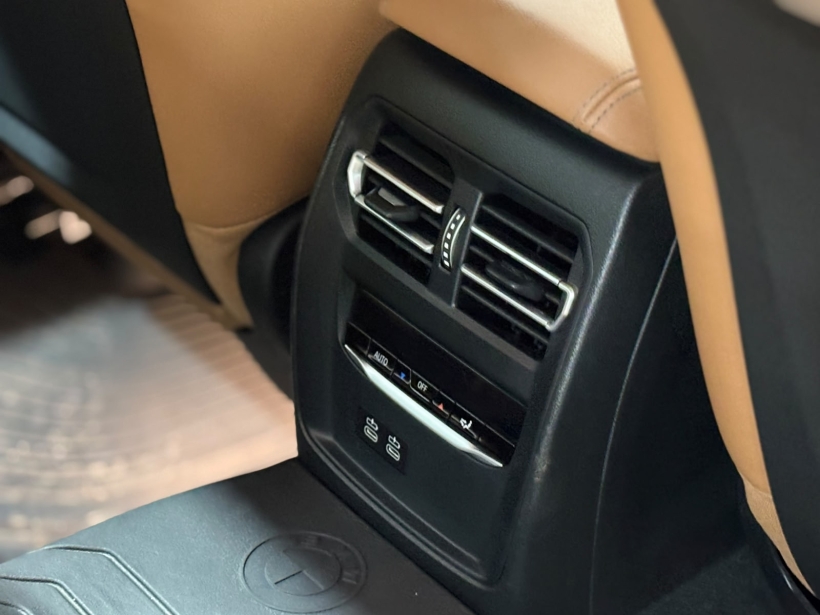 BMW 3 Series Gran Limousine 330Li M Sport First Edition