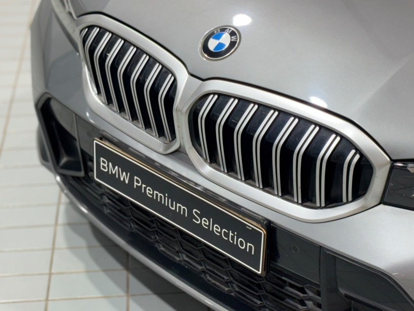 BMW 3 Series Gran Limousine 330Li M Sport First Edition