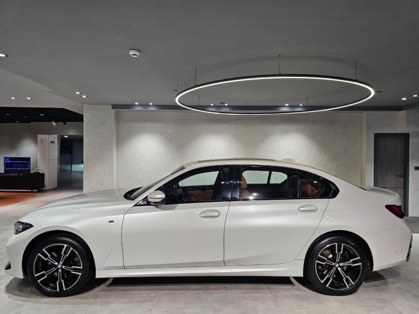 BMW 3 Series Gran Limousine 330Li M Sport